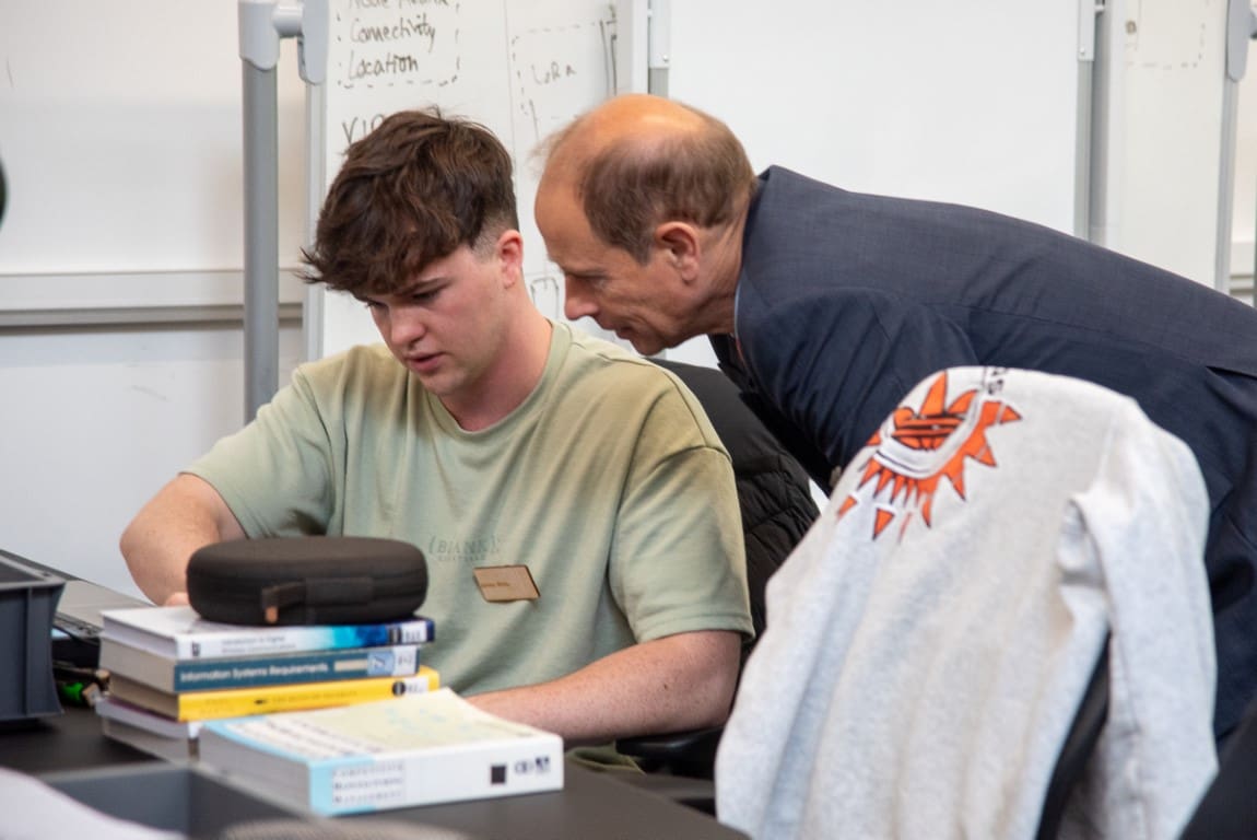 HRH The Duke of Edinburgh speaks to MEng Student James Willis to hear more about his end of year project (Medium)